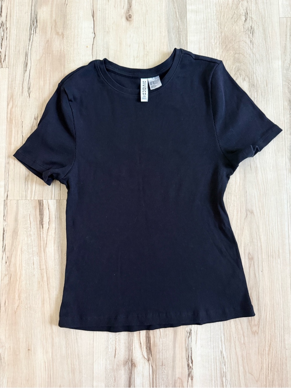 H&M Black Ribbed Short Sleeve Crewneck Tee